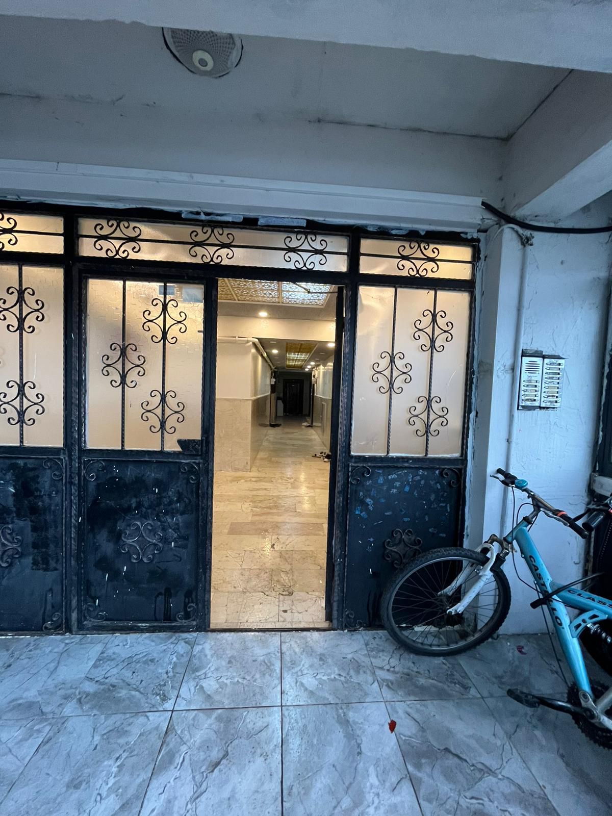 Yunus Emre Abdurrahman Gazi Mahallesinde Satılık 2+1 Daire