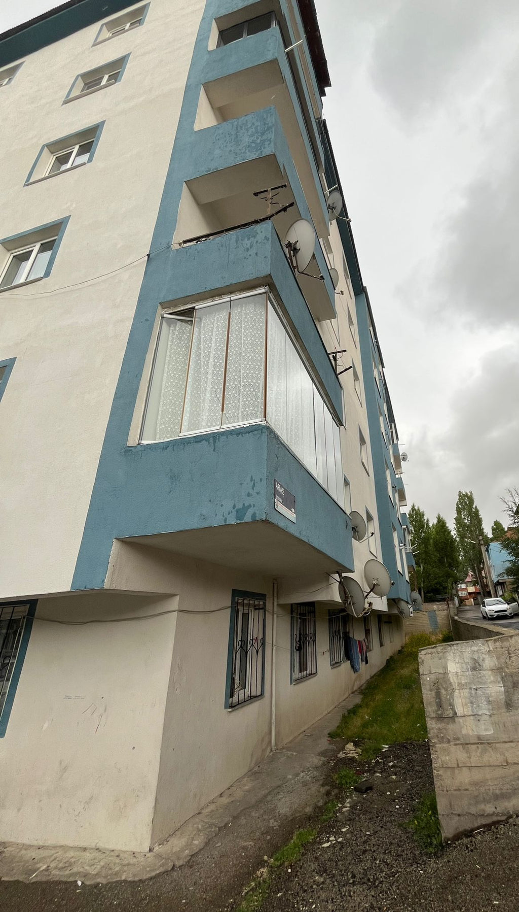 Yunus Emre Abdurrahman Gazi Mahallesinde Satılık 2+1 Daire