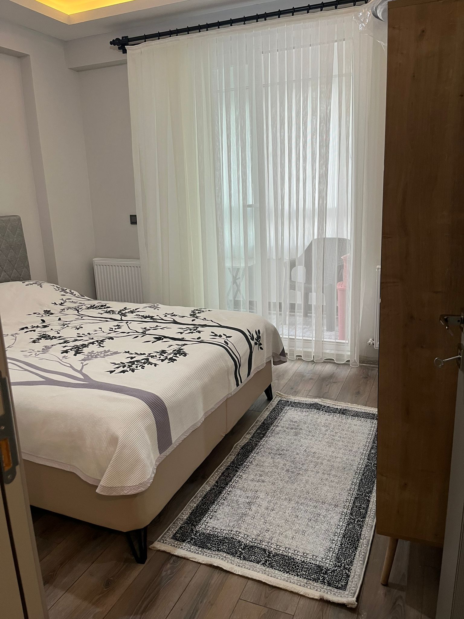 Dadaşkentte 4 yıllık bina Kiralık 1+1