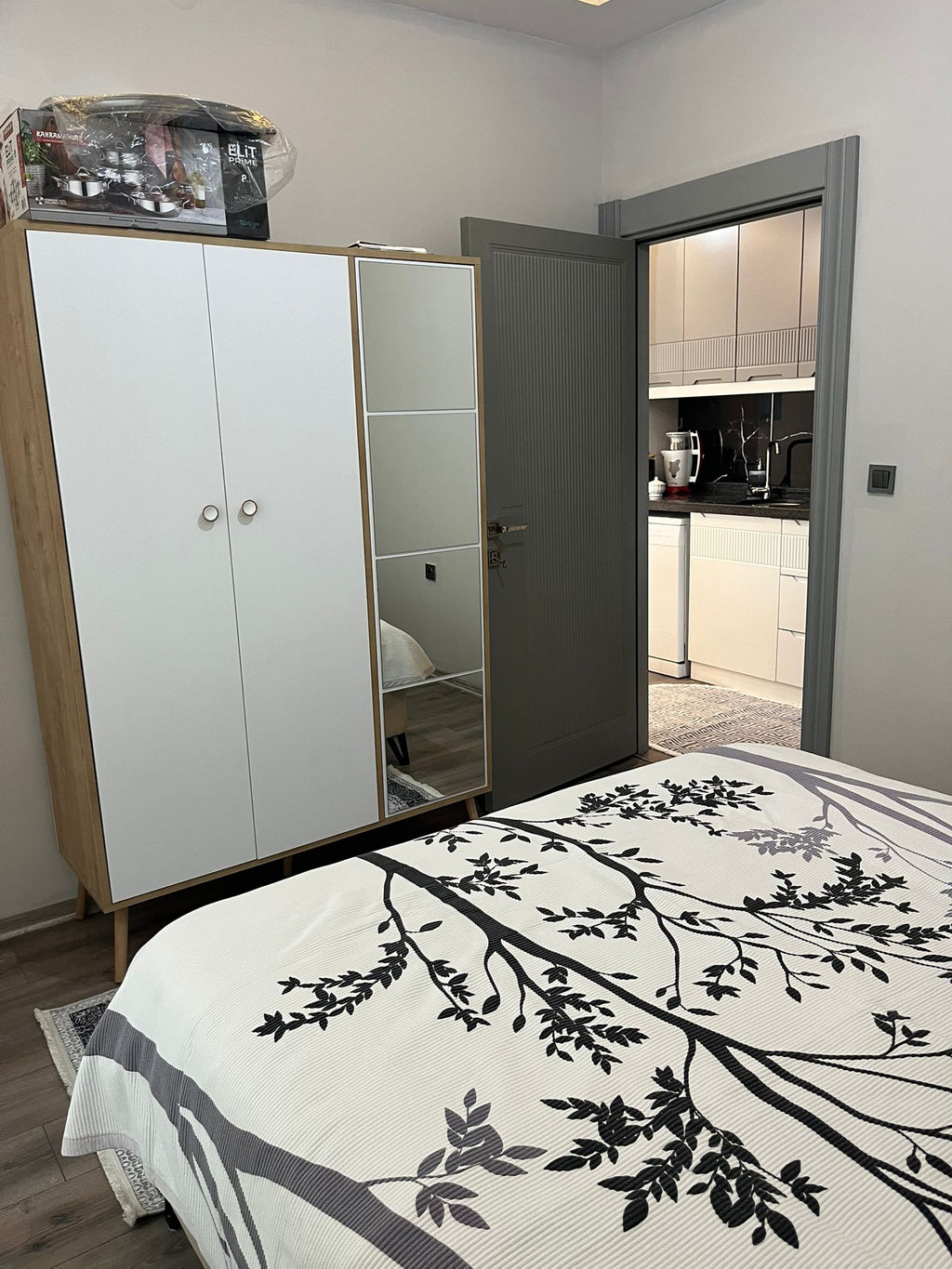 Dadaşkentte 4 yıllık bina Kiralık 1+1