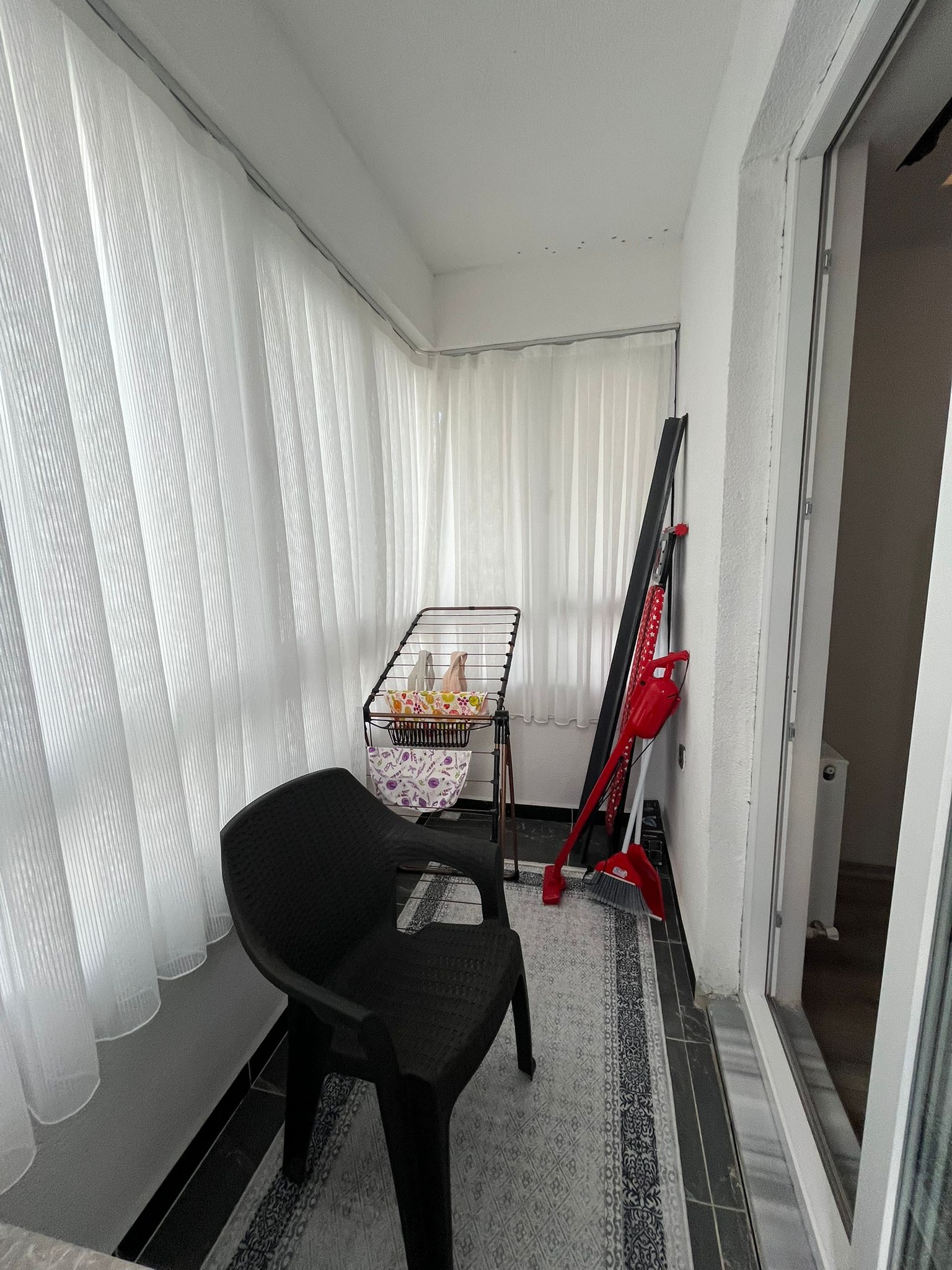 Dadaşkentte 4 yıllık bina Kiralık 1+1